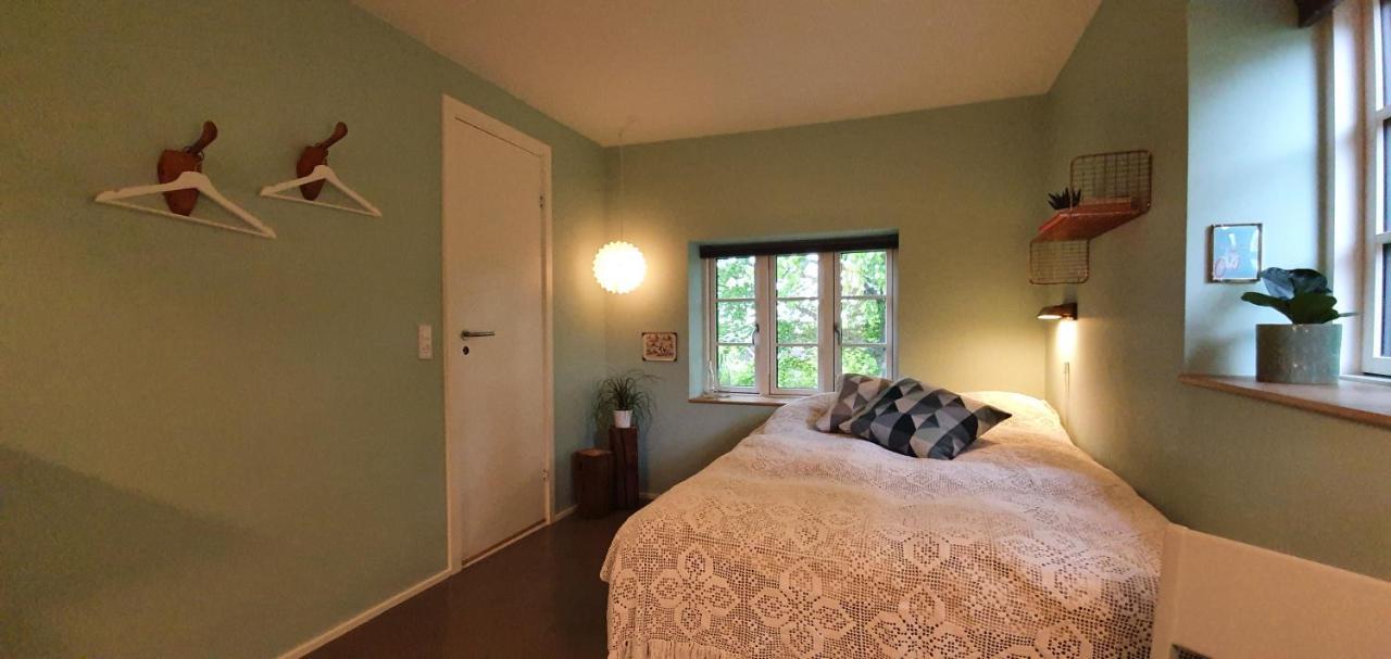 Bed and Breakfast Hos Molsgaarden Knebel Esterno foto