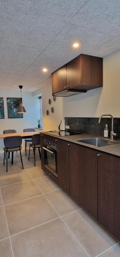 Bed and Breakfast Hos Molsgaarden Knebel Esterno foto